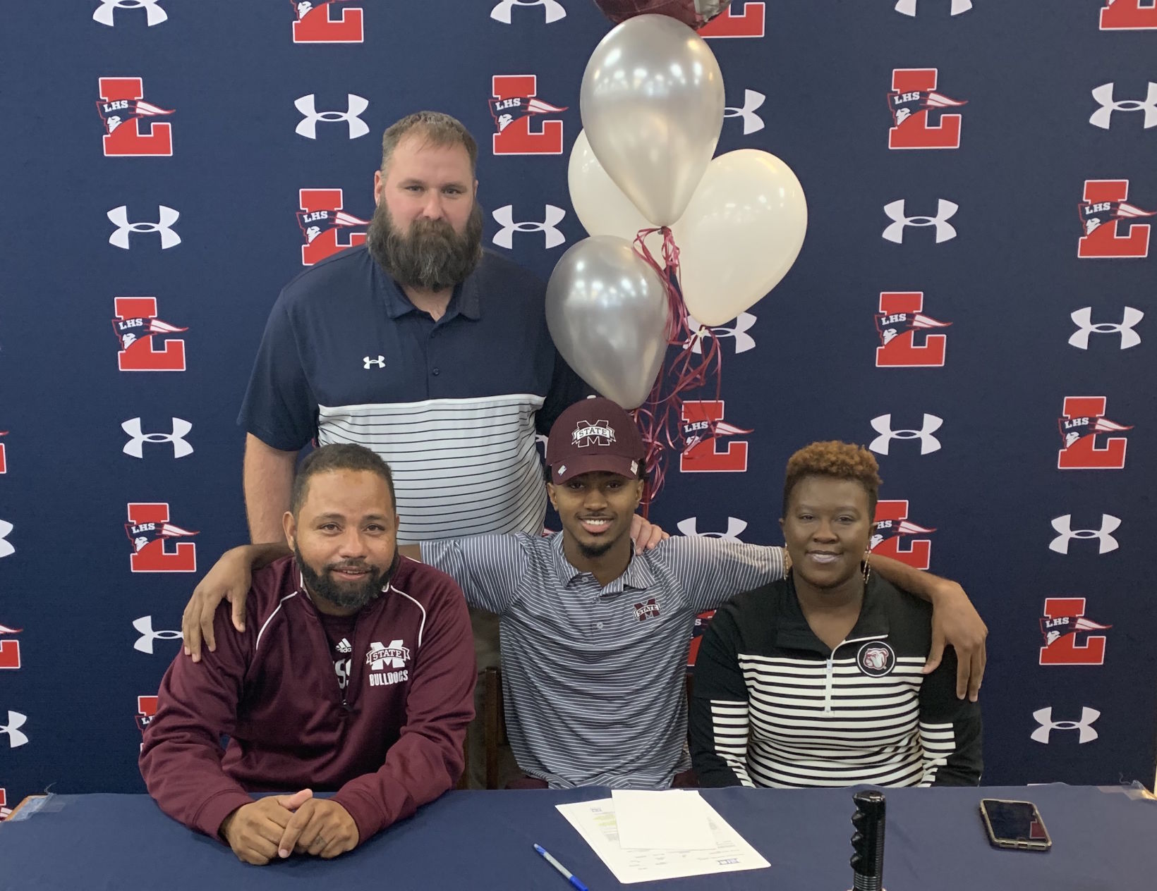 Threatt signs with Bulldogs